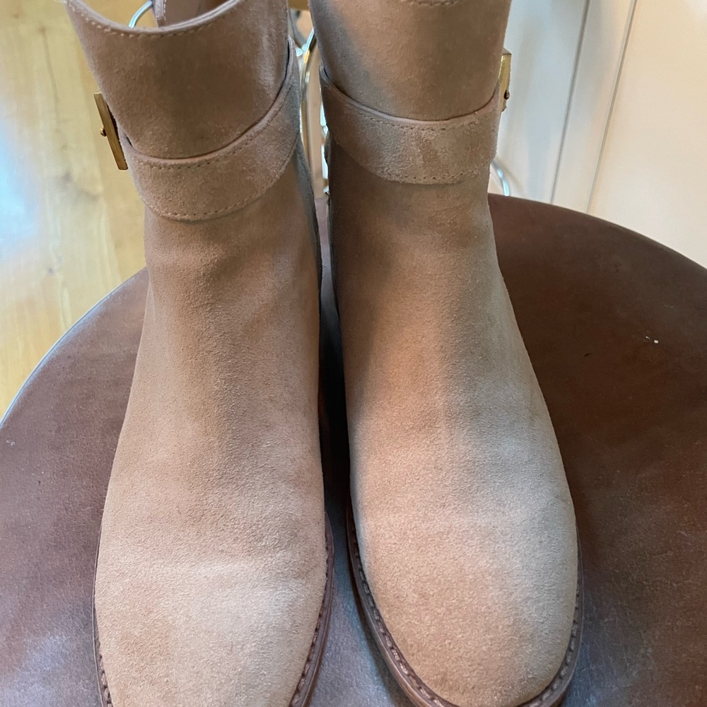 Tory Burch tan booties - Picture 8 of 9
